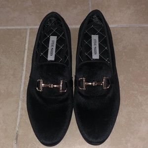 Steve Madden Coine Velvet Loafer